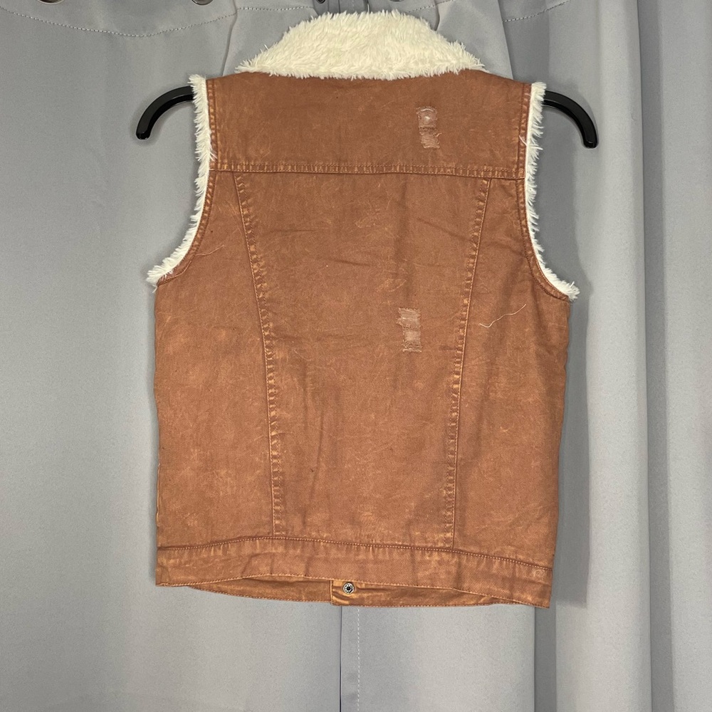 β¨ Boho Vest with Sherpa Lining - Picture 2 of 7